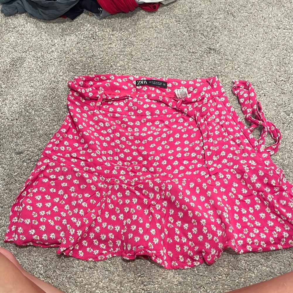 Zara pink mini skirt size small